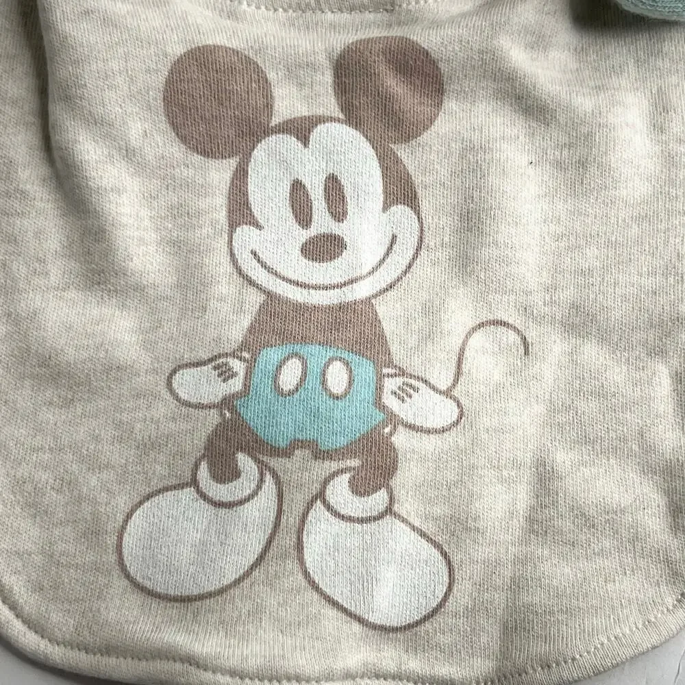 NWOT Disney Baby Mikey Mouse Bib and Sock Set 6-12 months